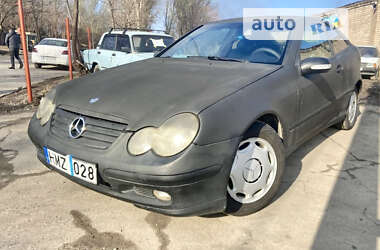 Купе Mercedes-Benz C-Class 2002 в Запоріжжі