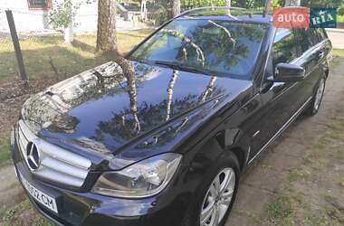 Универсал Mercedes-Benz C-Class 2012 в 
