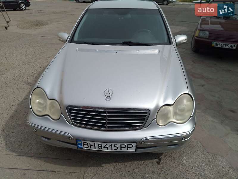Седан Mercedes-Benz C-Class 2003 в Измаиле
