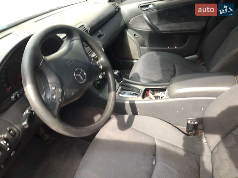 Седан Mercedes-Benz C-Class 2003 в Измаиле