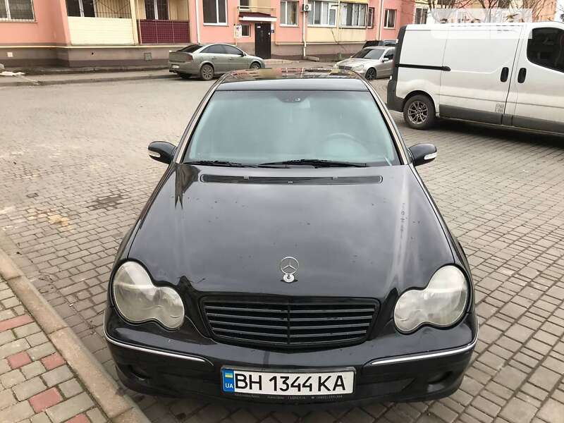 Седан Mercedes-Benz C-Class 2001 в Одессе
