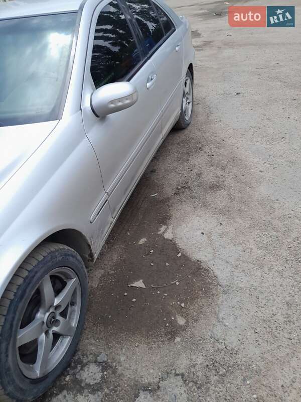 Седан Mercedes-Benz C-Class 2003 в Одесі фото 10 Седан Mercedes-Benz C-Class 2003 в Одесі