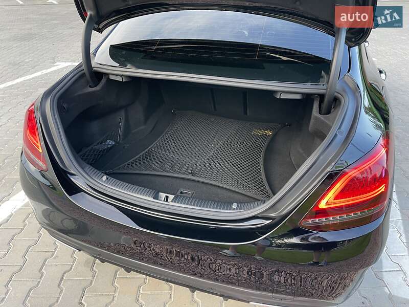 Седан Mercedes-Benz C-Class 2021 в Киеве