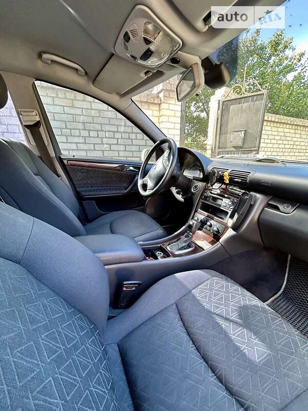 Седан Mercedes-Benz C-Class 2003 в Кропивницком