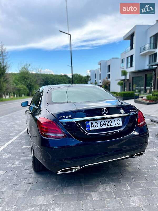 Седан Mercedes-Benz C-Class 2015 в Ужгороді