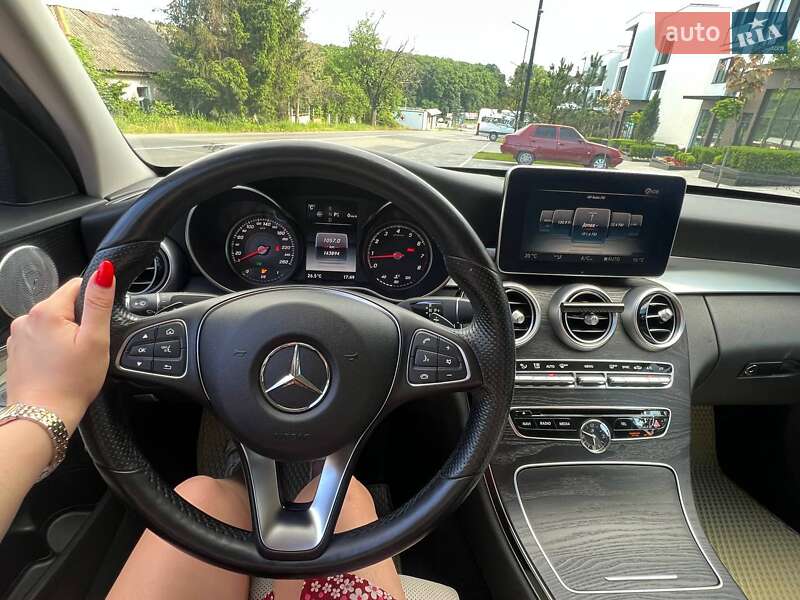 Седан Mercedes-Benz C-Class 2015 в Ужгороді