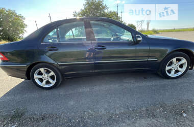 Седан Mercedes-Benz C-Class 2004 в 