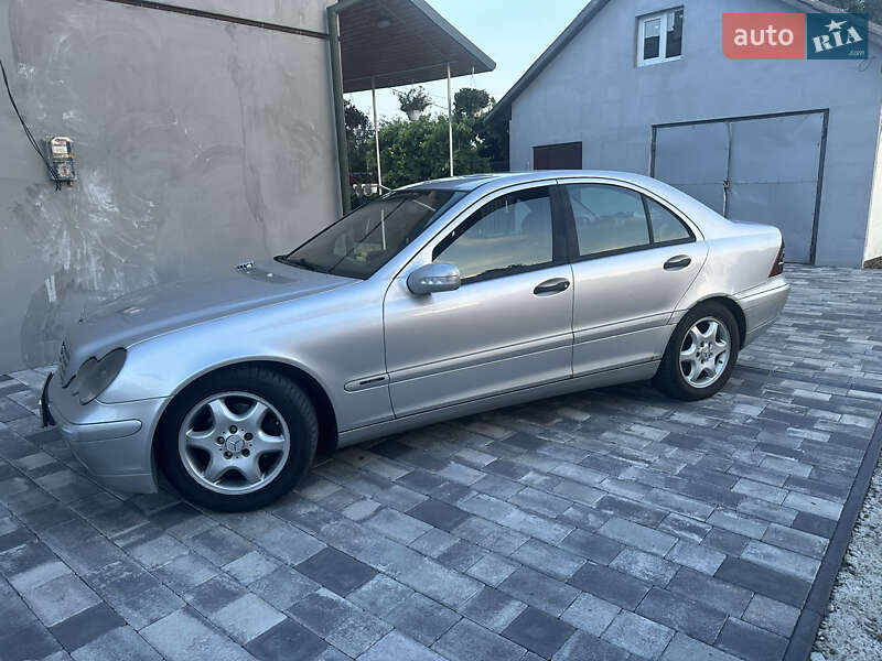Седан Mercedes-Benz C-Class 2002 в Коломые