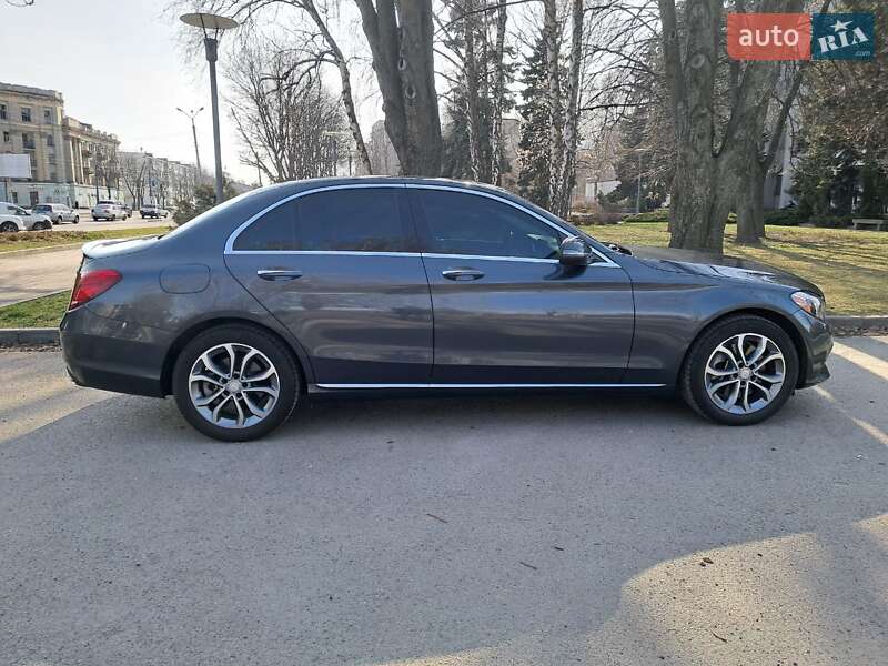 Седан Mercedes-Benz C-Class 2016 в Днепре