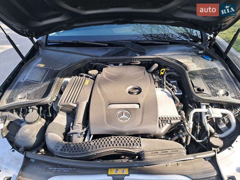 Седан Mercedes-Benz C-Class 2016 в Днепре