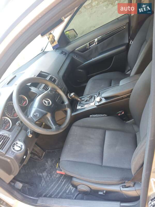 Универсал Mercedes-Benz C-Class 2010 в Константиновке