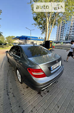 Седан Mercedes-Benz C-Class 2011 в Дніпрі