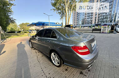 Седан Mercedes-Benz C-Class 2011 в Дніпрі