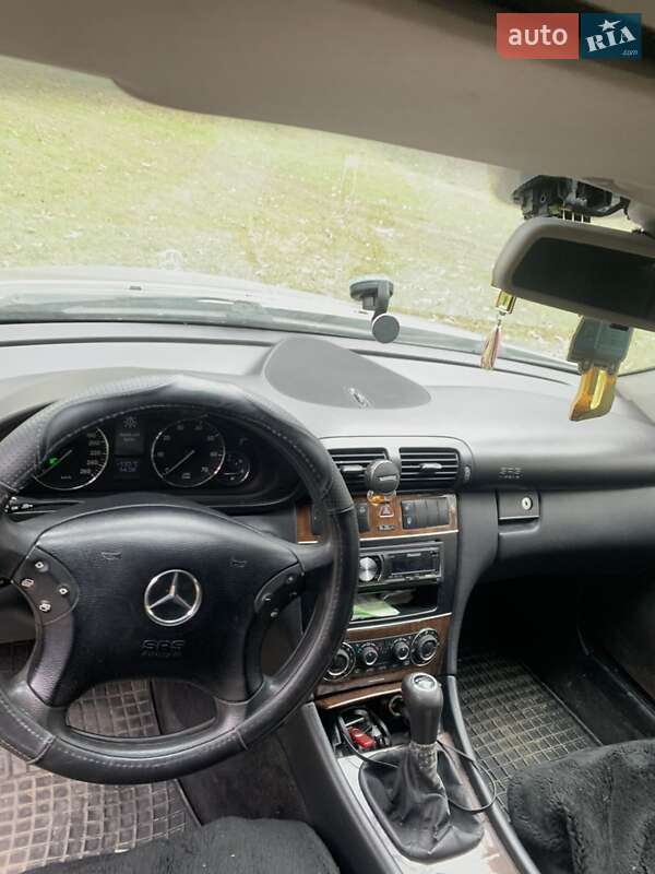 Універсал Mercedes-Benz C-Class 2005 в Ярмолинцях
