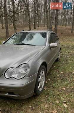 Универсал Mercedes-Benz C-Class 2005 в Ярмолинцах