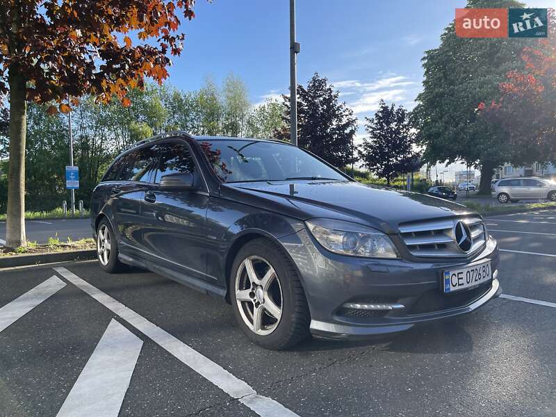 Универсал Mercedes-Benz C-Class 2011 в Черновцах