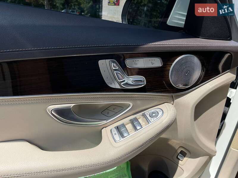 Седан Mercedes-Benz C-Class 2014 в Кривом Роге