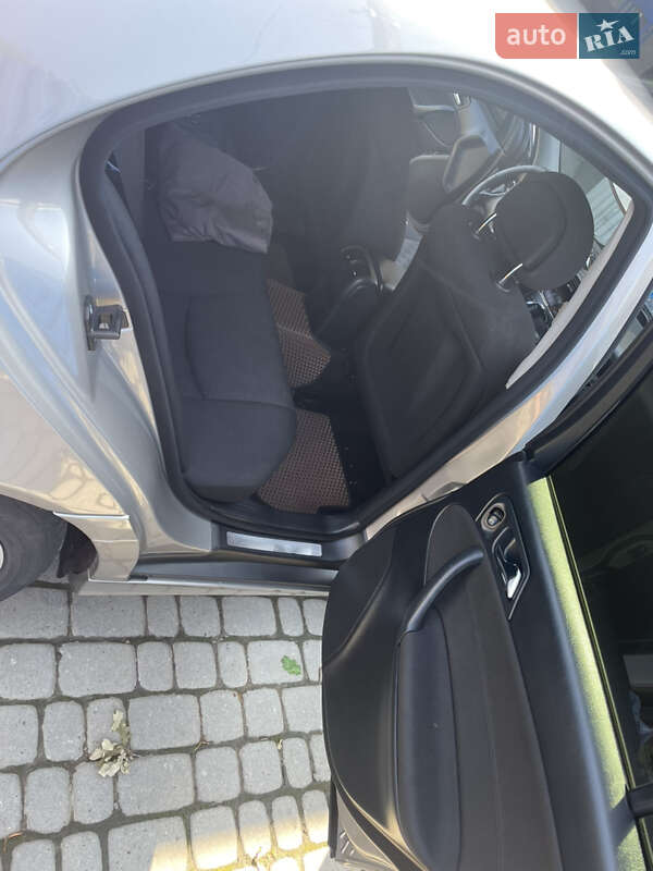 Седан Mercedes-Benz C-Class 2004 в Ивано-Франковске