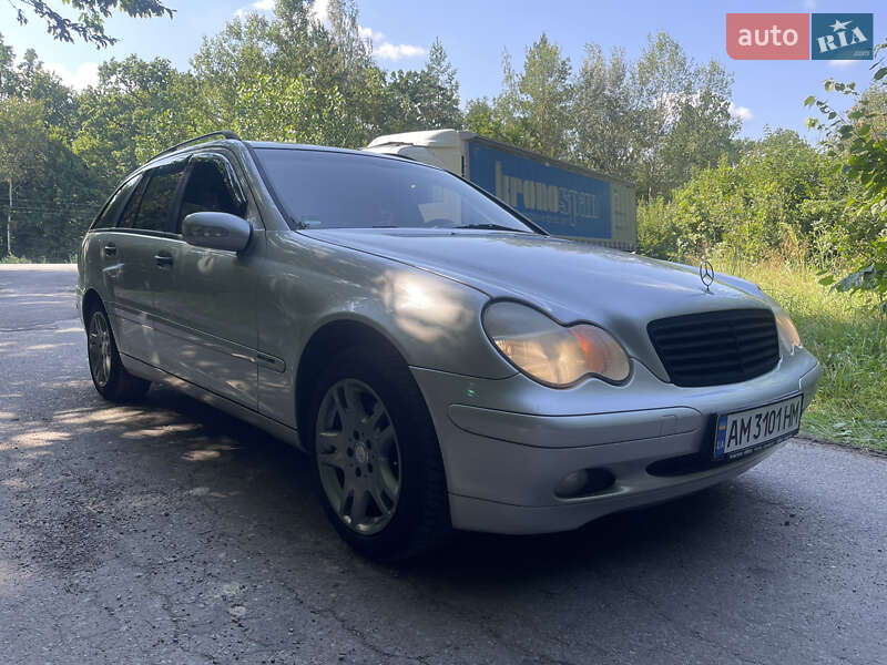 Универсал Mercedes-Benz C-Class 2003 в Житомире фото 10 Универсал Mercedes-Benz C-Class 2003 в Житомире