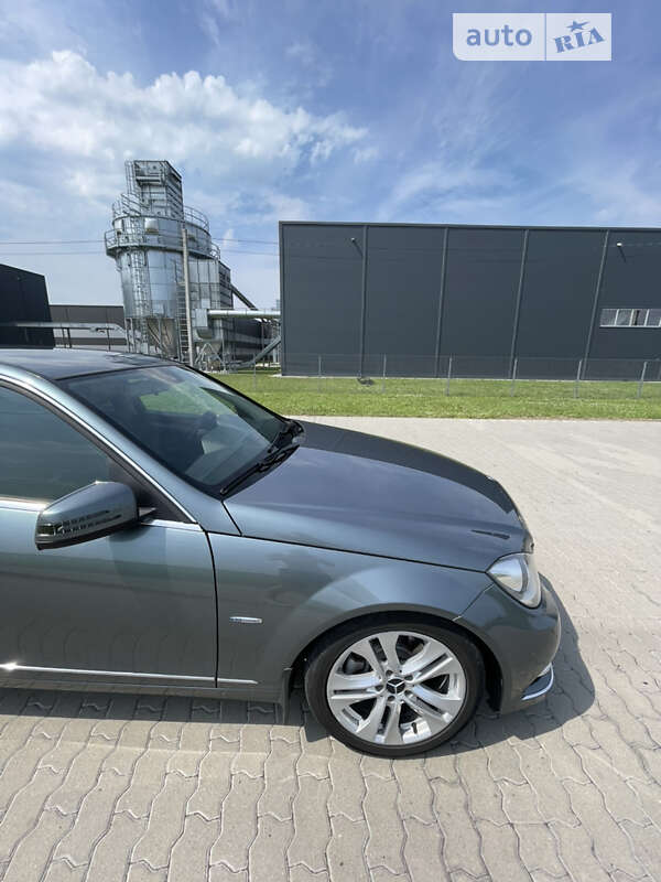 Седан Mercedes-Benz C-Class 2011 в Буске фото 14 Седан Mercedes-Benz C-Class 2011 в Буске