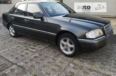 Седан Mercedes-Benz C-Class 1995 в Косові