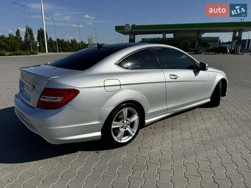 Купе Mercedes-Benz C-Class 2015 в Кам'янець-Подільському фото 4 Купе Mercedes-Benz C-Class 2015 в Кам'янець-Подільському