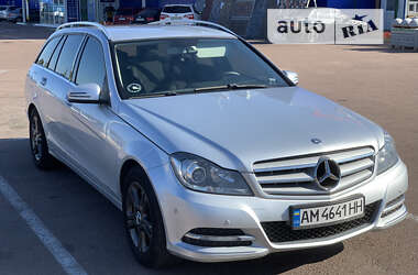 Універсал Mercedes-Benz C-Class 2013 в Житомирі