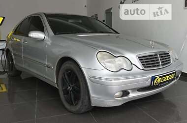 Седан Mercedes-Benz C-Class 2003 в Червонограді