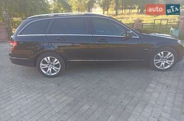 Универсал Mercedes-Benz C-Class 2011 в 