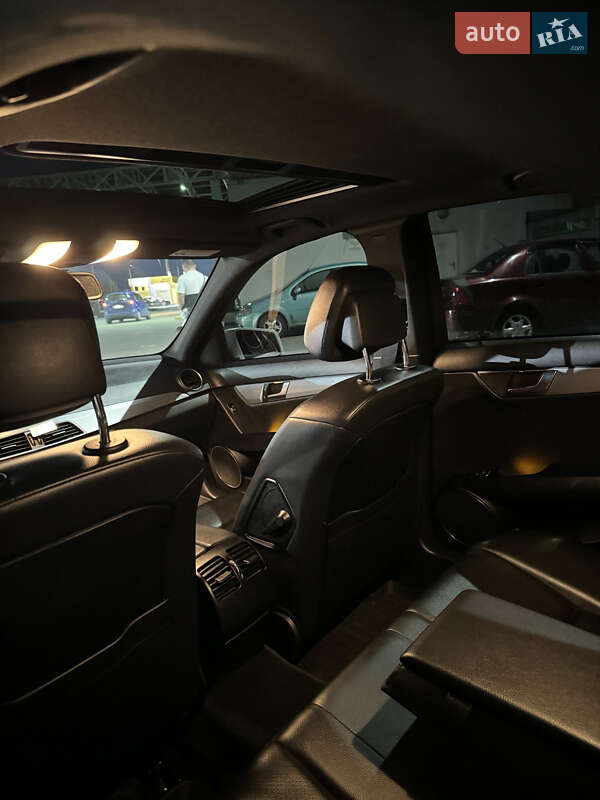 Седан Mercedes-Benz C-Class 2013 в Днепре фото 28 Седан Mercedes-Benz C-Class 2013 в Днепре
