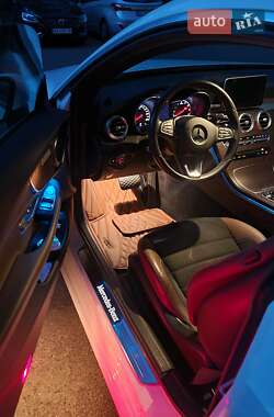 Купе Mercedes-Benz C-Class 2017 в 