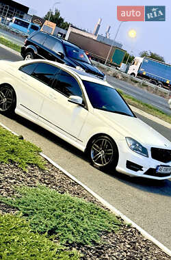 Седан Mercedes-Benz C-Class 2013 в Дніпрі
