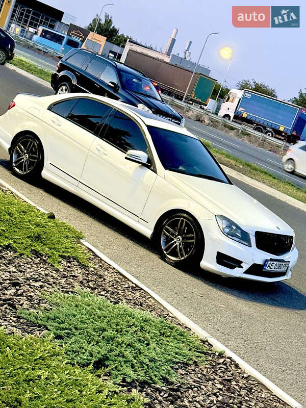 Седан Mercedes-Benz C-Class 2013 в Днепре фото 7 Седан Mercedes-Benz C-Class 2013 в Днепре