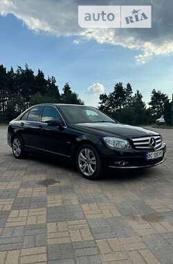 Седан Mercedes-Benz C-Class 2009 в Львові