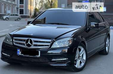 Седан Mercedes-Benz C-Class 2010 в Киеве