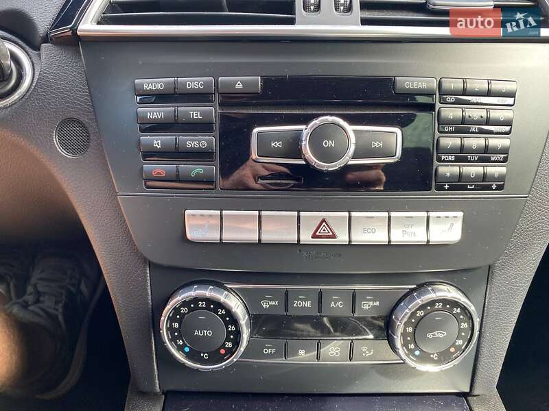 Универсал Mercedes-Benz C-Class 2011 в Житомире