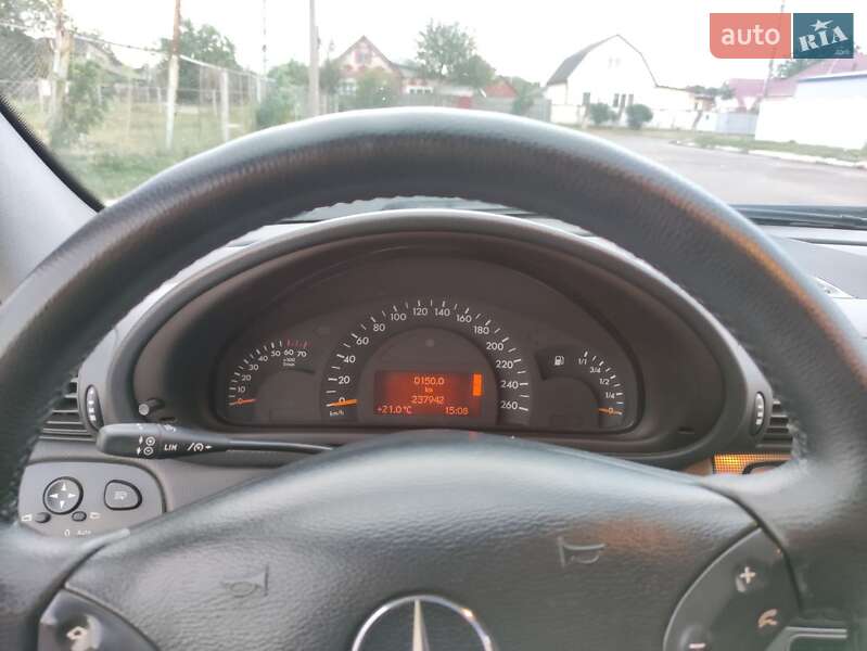Седан Mercedes-Benz C-Class 2003 в Прилуках