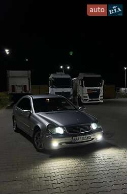 Седан Mercedes-Benz C-Class 2002 в 