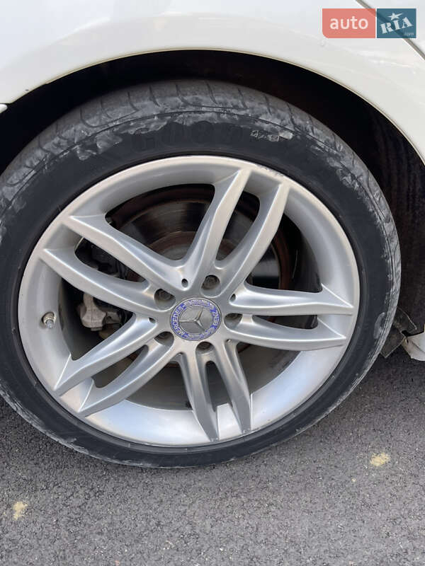 Седан Mercedes-Benz C-Class 2012 в Киеве