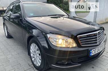 Універсал Mercedes-Benz C-Class 2009 в Чернівцях