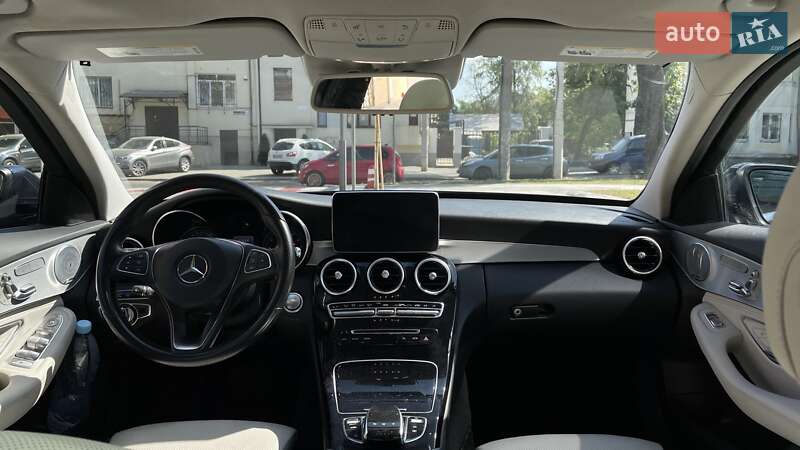 Седан Mercedes-Benz C-Class 2015 в Львове