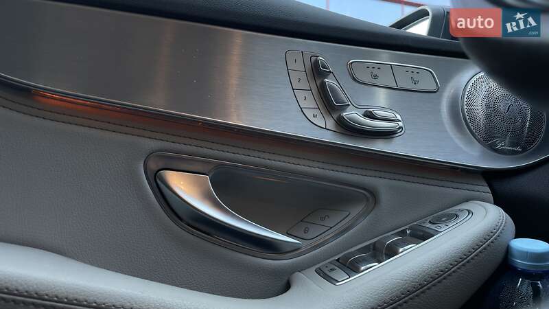 Седан Mercedes-Benz C-Class 2015 в Львове