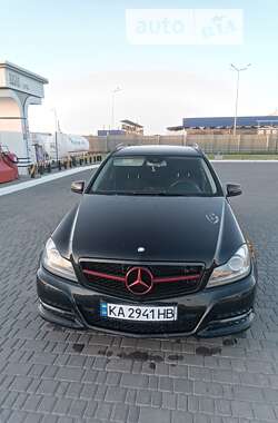 Універсал Mercedes-Benz C-Class 2013 в Миколаєві