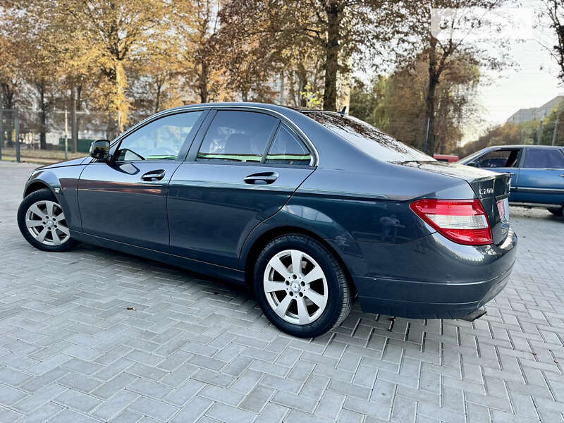 Седан Mercedes-Benz C-Class 2008 в Ровно