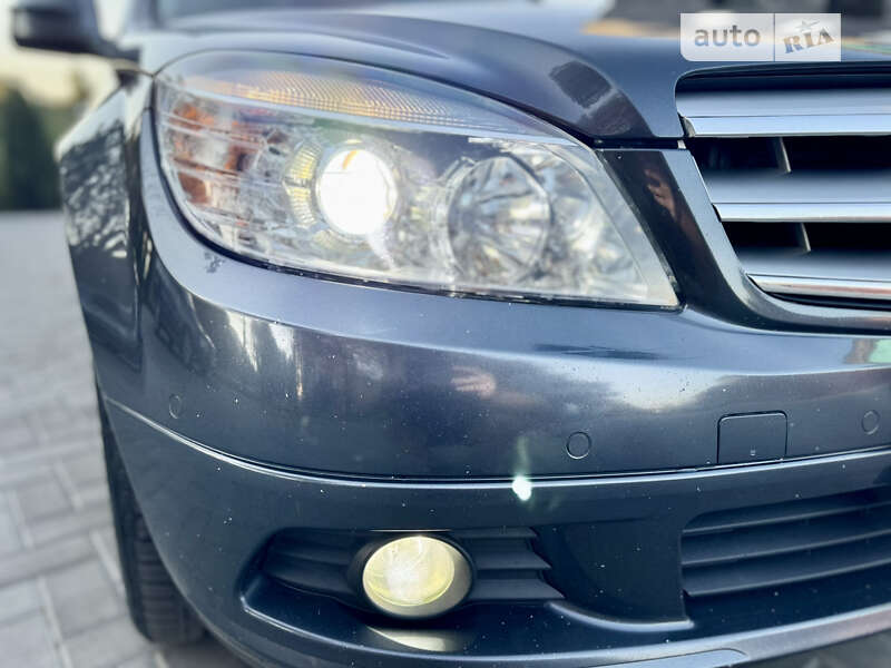 Седан Mercedes-Benz C-Class 2008 в Ровно