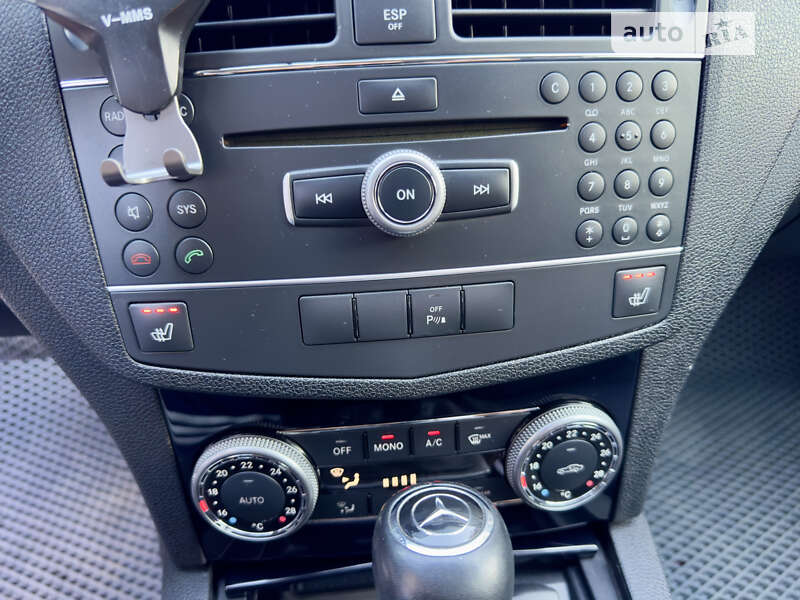 Седан Mercedes-Benz C-Class 2008 в Ровно