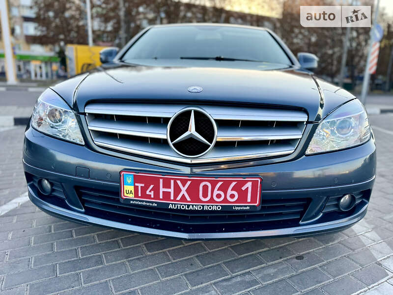 Седан Mercedes-Benz C-Class 2008 в Ровно