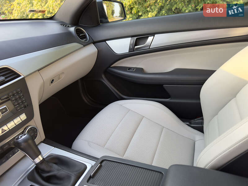 Купе Mercedes-Benz C-Class 2012 в Одессе