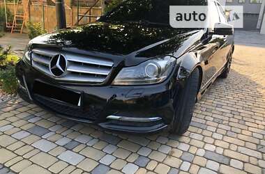 Седан Mercedes-Benz C-Class 2012 в Рівному