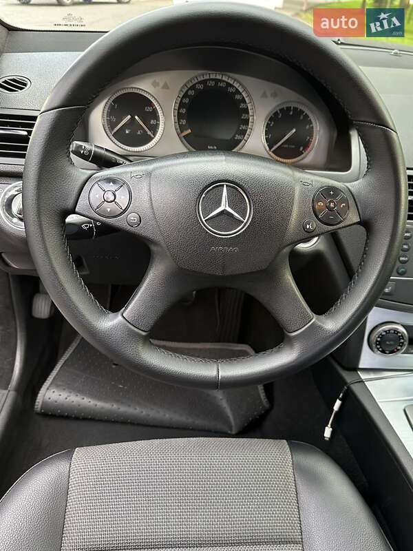 Седан Mercedes-Benz C-Class 2008 в Одессе